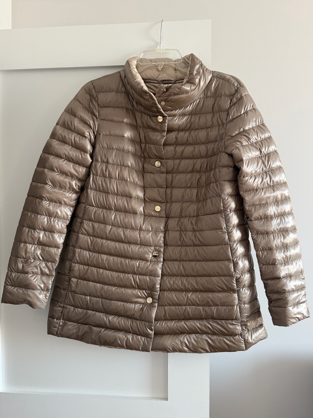 New Herno Ultralight Reversible Down Puffer Jacket Size 42 US 6 Beige Ivory